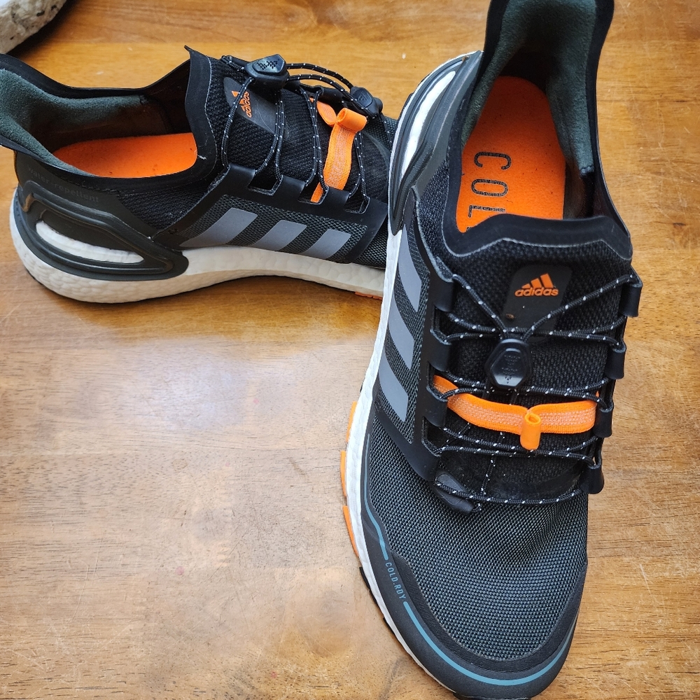 Adidas Ultra Boost Winter.RDY Men’s S 10.5 Black Signal Orange Sneakers EG9798‎